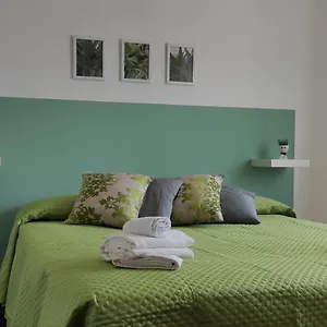the-smiles-home-lucca.it-tuscanyhotel.com/