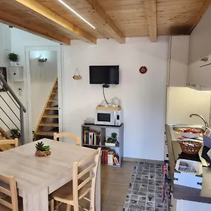  Apartment Il Cortile Della Patrona Italien