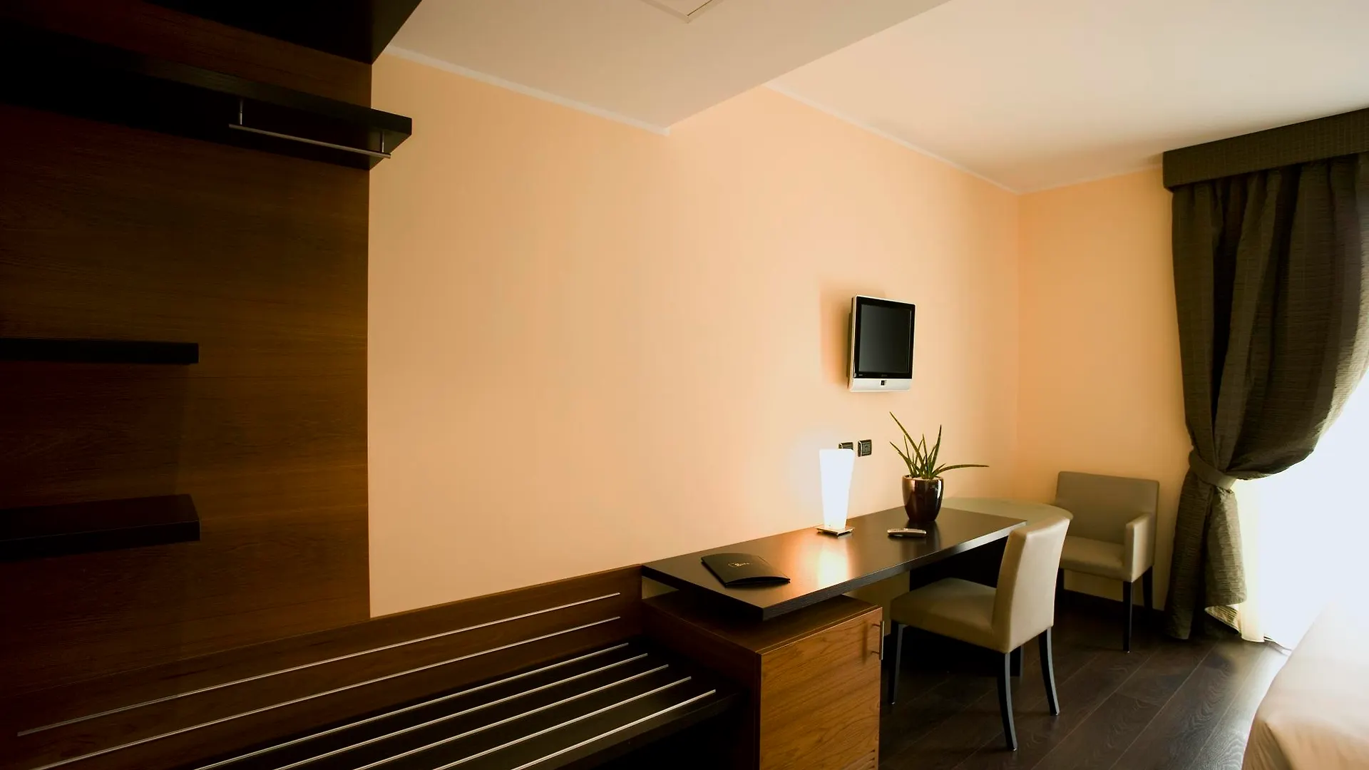 Red'S Redaelli Hotel Barzano
