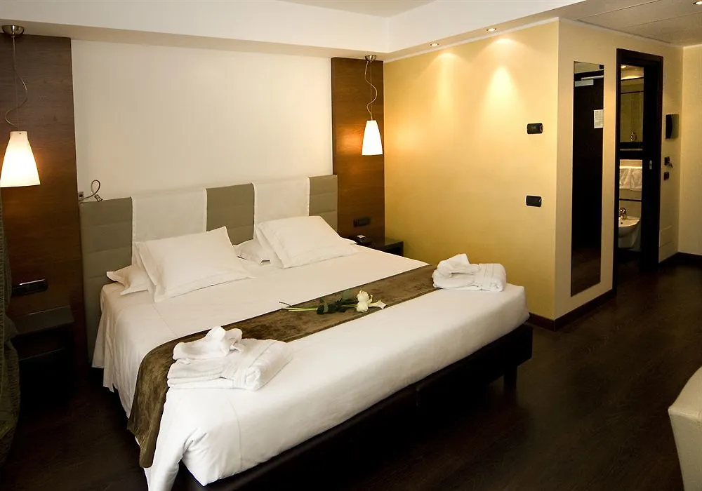 Red'S Redaelli Hotel Barzano